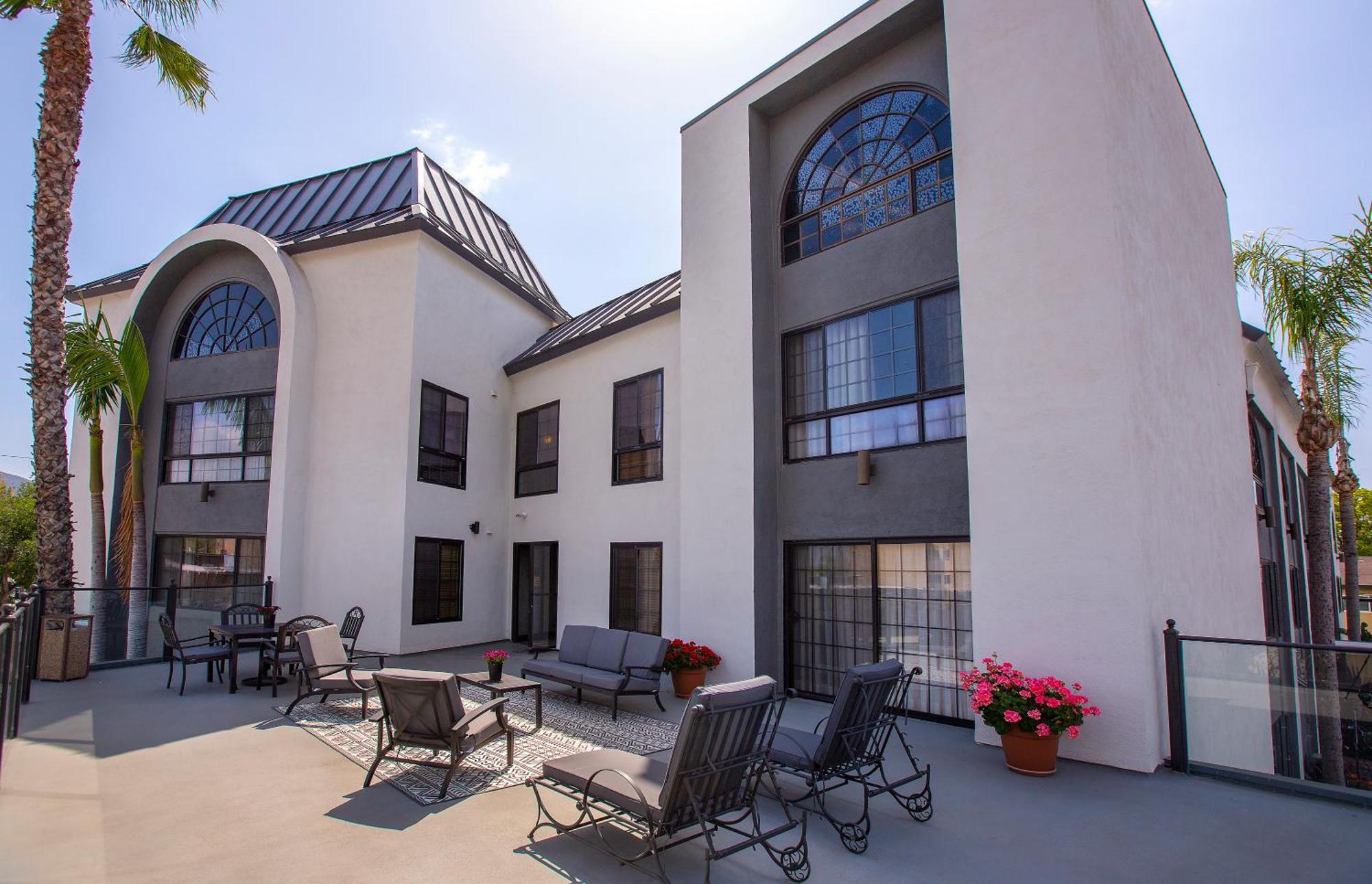 Coast Burbank Hotel מראה חיצוני תמונה