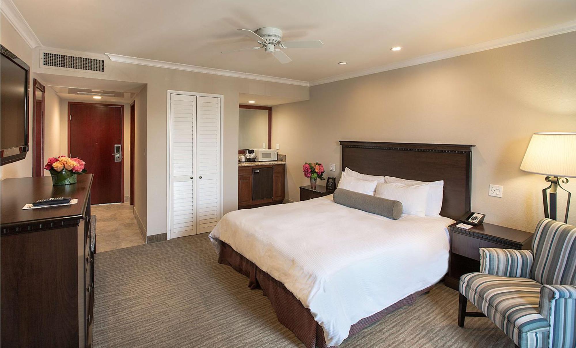 Coast Burbank Hotel מראה חיצוני תמונה