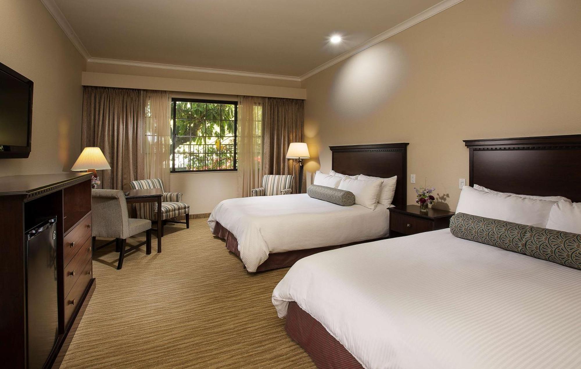 Coast Burbank Hotel מראה חיצוני תמונה